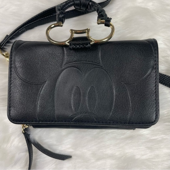 Mickey Mouse Disney Classic Wristlet Wallet. - Picture 3 of 12